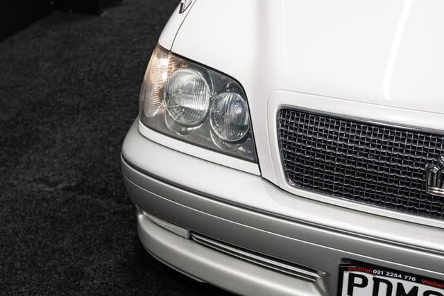2000 Toyota Crown JDM car for sale — photo 8 of 20