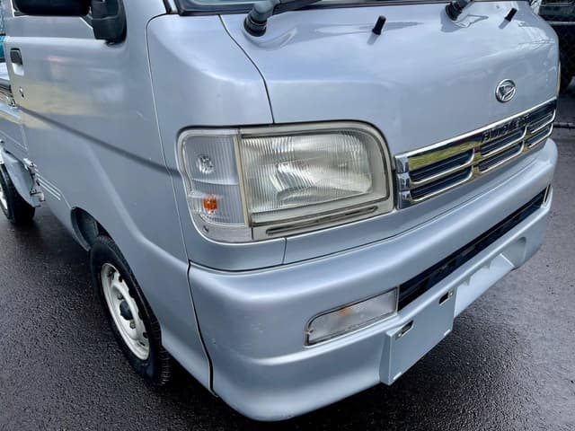 1999 Daihatsu Hijet JDM car for sale — photo 9 of 25