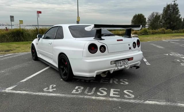1999 Nissan Skyline JDM car for sale — photo 9 of 10
