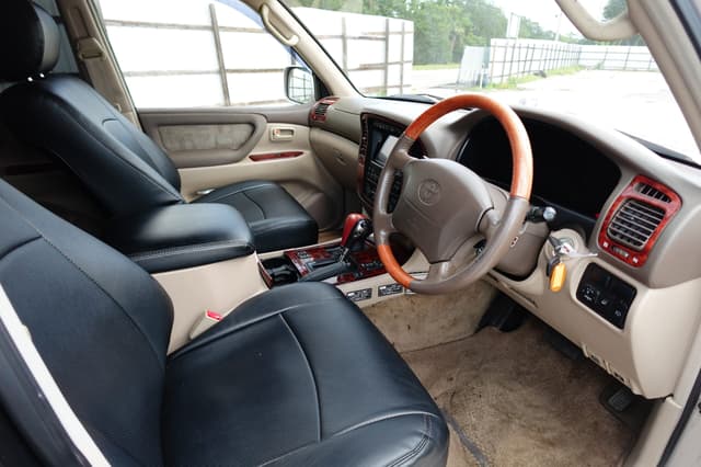 2000 Toyota Land Cruiser JDM car for sale — photo 16 of 20