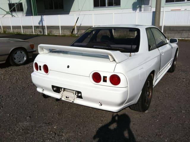 1994 Nissan Skyline JDM car for sale — photo 4 of 5