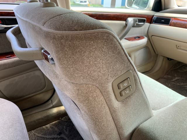 1999 Toyota Crown JDM car for sale — photo 14 of 16