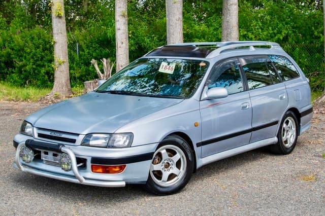 1997 Toyota Caldina JDM car for sale — photo 2 of 21