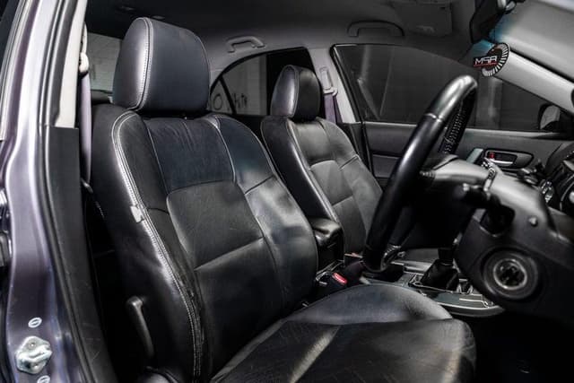 2006 Mazda Atenza JDM car for sale — photo 15 of 20