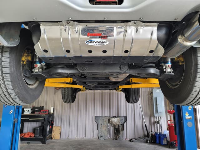 1998 Mitsubishi Pajero JDM car for sale — photo 19 of 25