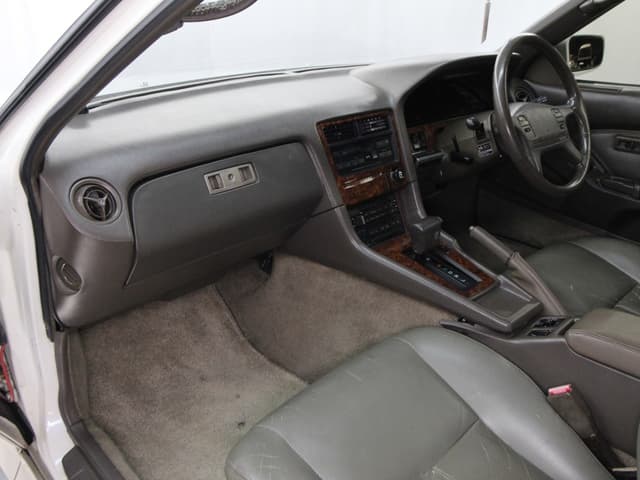 1989 Toyota Soarer JDM car for sale — photo 14 of 25