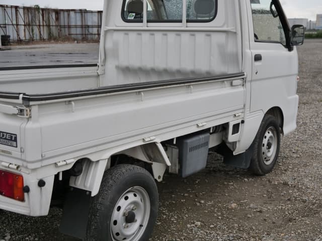 2000 Daihatsu Hijet JDM car for sale — photo 7 of 25