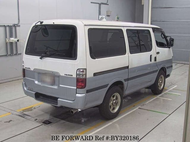 2003 Toyota HiAce JDM car for sale — photo 2 of 8