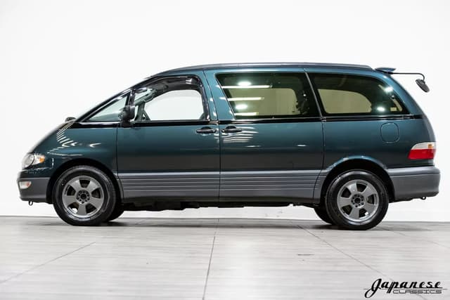 1997 Toyota Estima JDM car for sale — photo 4 of 25