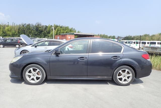2011 Subaru Legacy JDM car for sale — photo 2 of 25