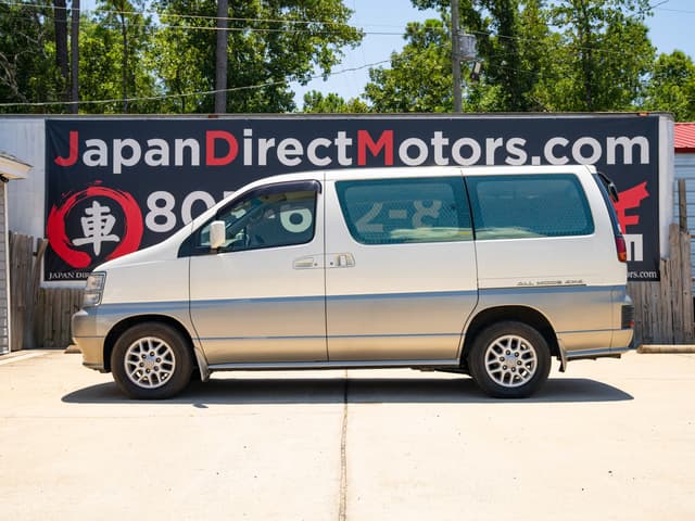 1999 Nissan Elgrand JDM car for sale — photo 10 of 18