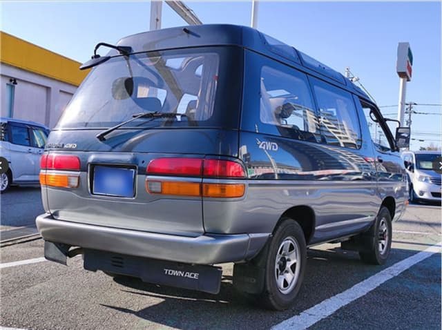1994 Toyota Townace JDM car for sale — photo 4 of 22