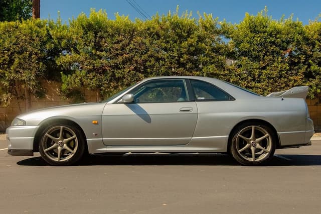 1996 Nissan Skyline JDM car for sale — photo 5 of 25