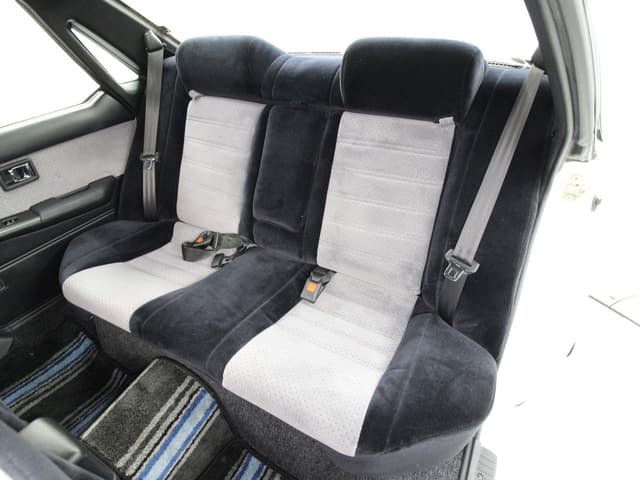 1987 Nissan Bluebird JDM car for sale — photo 18 of 25