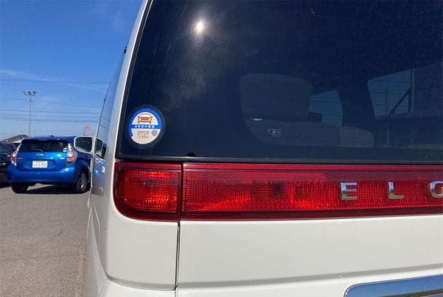 2003 Nissan Elgrand JDM car for sale — photo 8 of 25