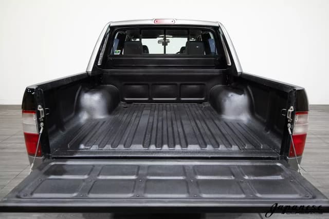 1999 Toyota Hilux JDM car for sale — photo 22 of 25