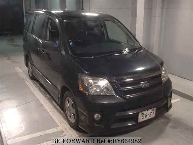 2005 Toyota Noah JDM car for sale — photo 7 of 8