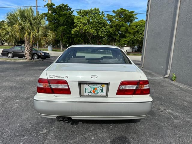 1996 Nissan Cima JDM car for sale — photo 4 of 25