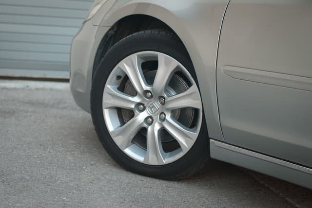 2008 Honda Legend JDM car for sale — photo 14 of 25