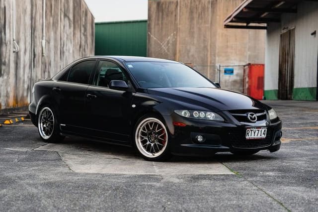 2006 Mazda Atenza JDM car for sale — photo 6 of 19