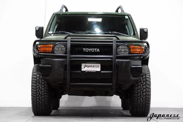 2011 Toyota Fj Cruiser JDM car for sale — photo 2 of 25