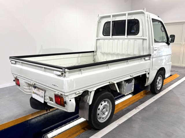 1999 Daihatsu Hijet JDM car for sale — photo 4 of 23