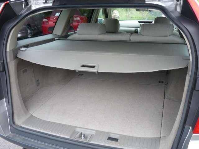 2001 Nissan Stagea JDM car for sale — photo 7 of 9