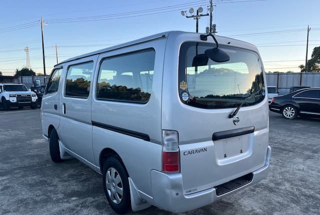 2012 Nissan Caravan JDM car for sale — photo 4 of 25
