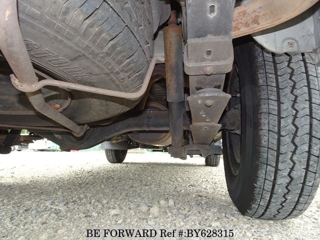 2003 Toyota HiAce JDM car for sale — photo 16 of 25