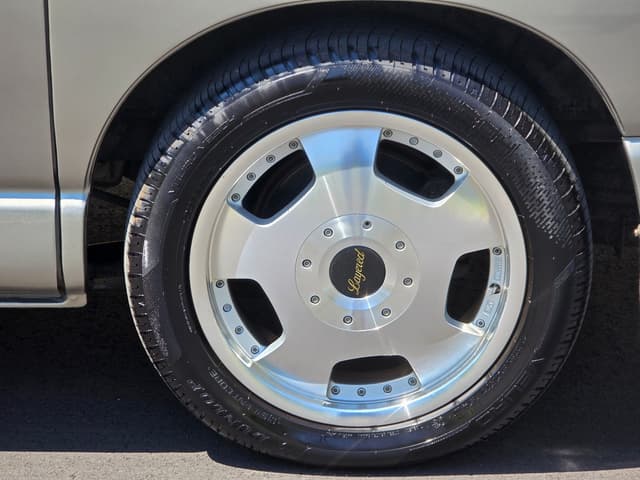 2000 Toyota Grand Hiace JDM car for sale — photo 20 of 25