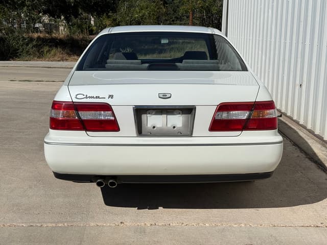 1997 Nissan Cima JDM car for sale — photo 8 of 21