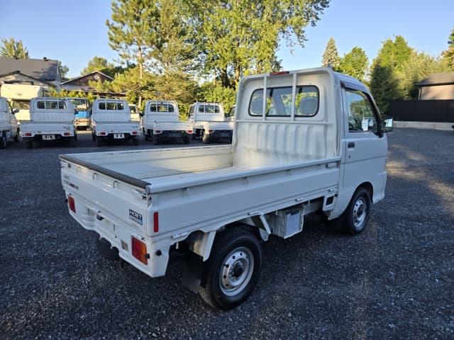 2001 Daihatsu Hijet JDM car for sale — photo 8 of 25