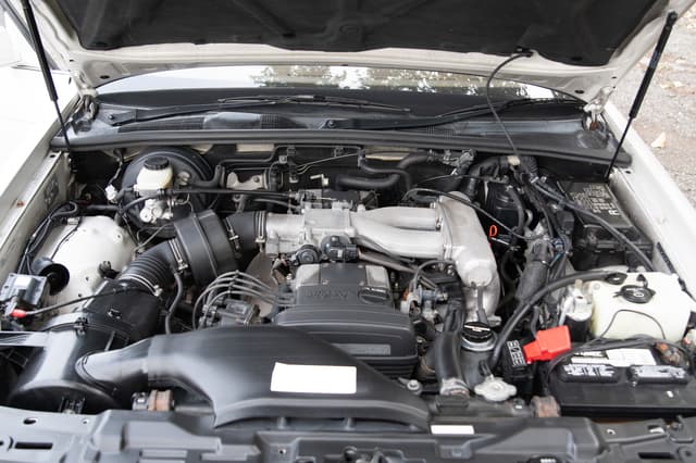 1993 Toyota Crown JDM car for sale — photo 11 of 15