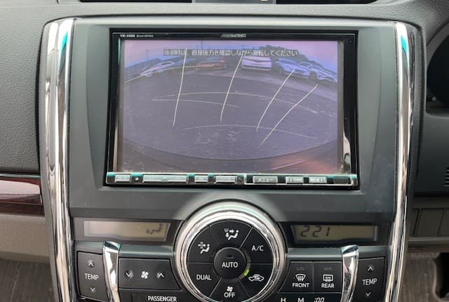 2010 Toyota Mark X JDM car for sale — photo 15 of 25