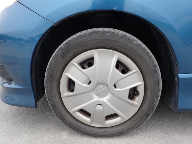 2011 Honda Fit JDM car for sale — photo 9 of 25