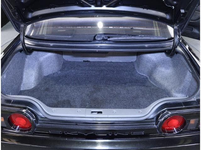 1990 Nissan Skyline JDM car for sale — photo 8 of 10