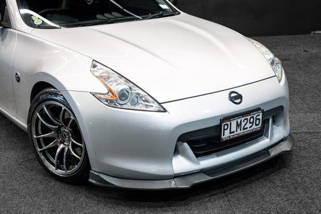2009 Nissan Fairlady Z JDM car for sale — photo 13 of 20