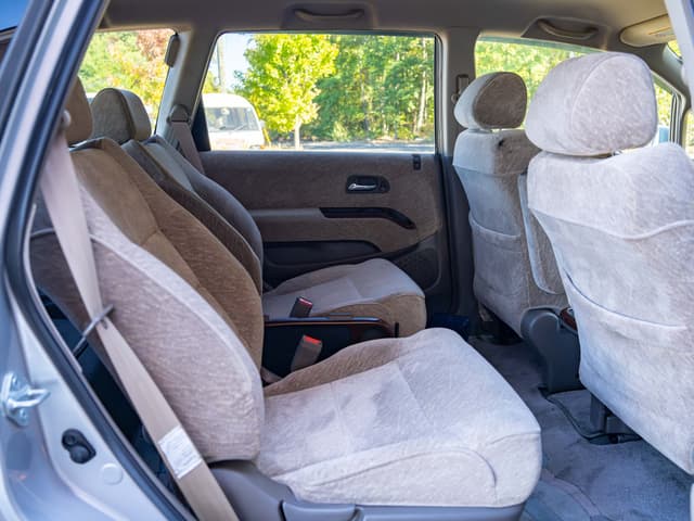 2000 Honda Odyssey JDM car for sale — photo 14 of 18