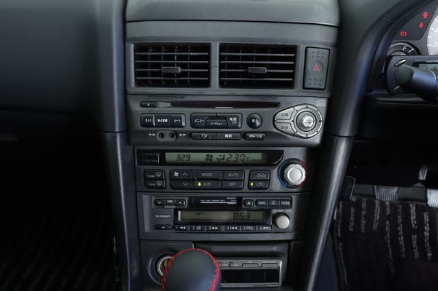 2000 Nissan Skyline JDM car for sale — photo 17 of 25