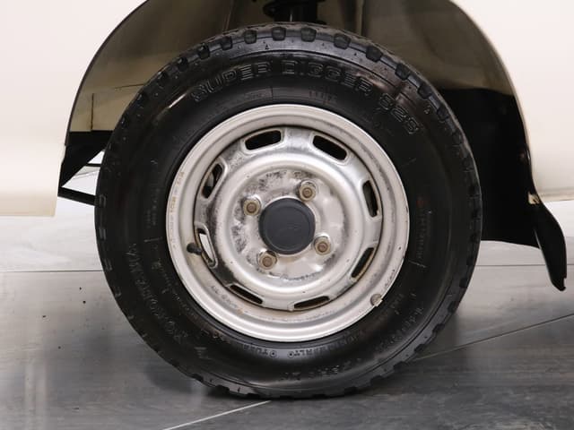 1998 Daihatsu Hijet JDM car for sale — photo 22 of 25
