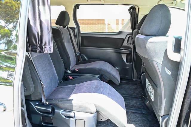 2012 Toyota Vellfire JDM car for sale — photo 13 of 24