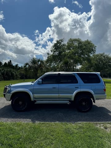 1996 Toyota Hilux Surf JDM car for sale — photo 7 of 14