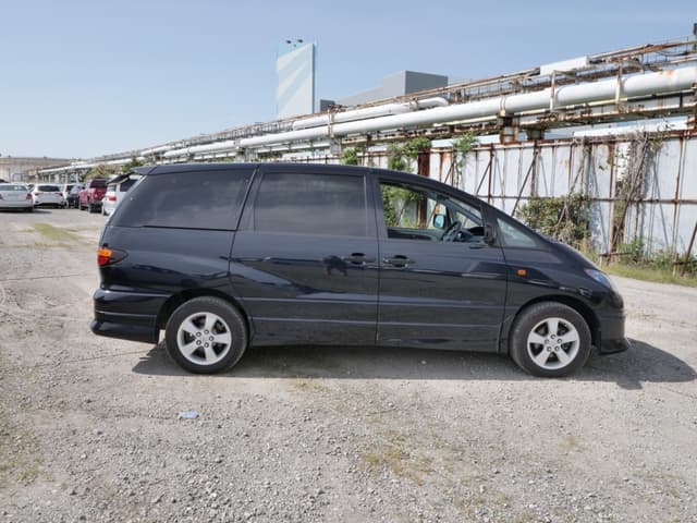 2001 Toyota Estima JDM car for sale — photo 4 of 25