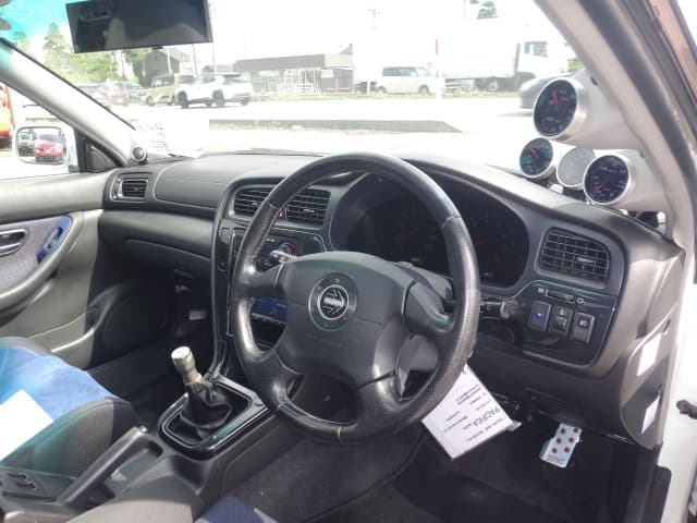2001 Subaru Legacy JDM car for sale — photo 10 of 22