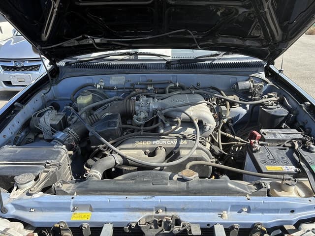 1996 Toyota Hilux Surf JDM car for sale — photo 8 of 8