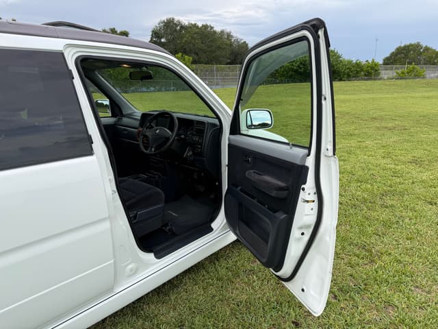 2000 Honda Stepwagon JDM car for sale — photo 12 of 25