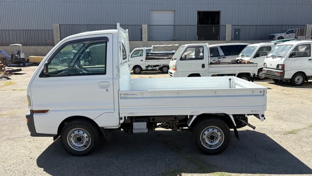 1998 Mitsubishi Minicab JDM car for sale — photo 4 of 25