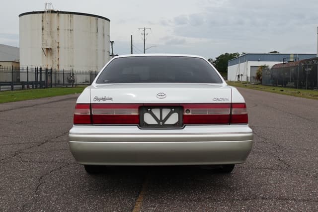 1995 Toyota Crown JDM car for sale — photo 8 of 19