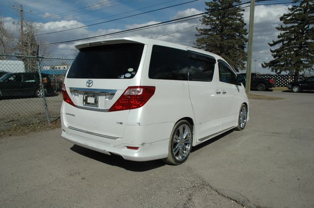 2008 Toyota Alphard JDM car for sale — photo 11 of 19