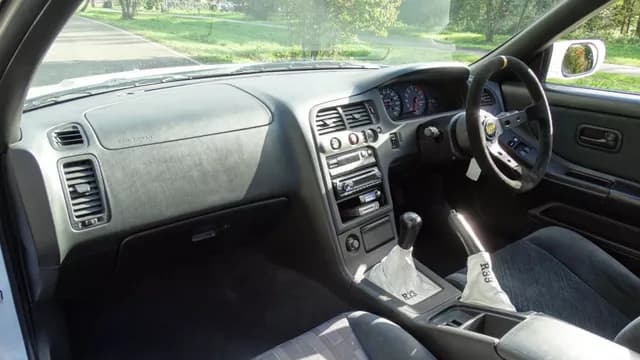 1996 Nissan Skyline JDM car for sale — photo 19 of 25